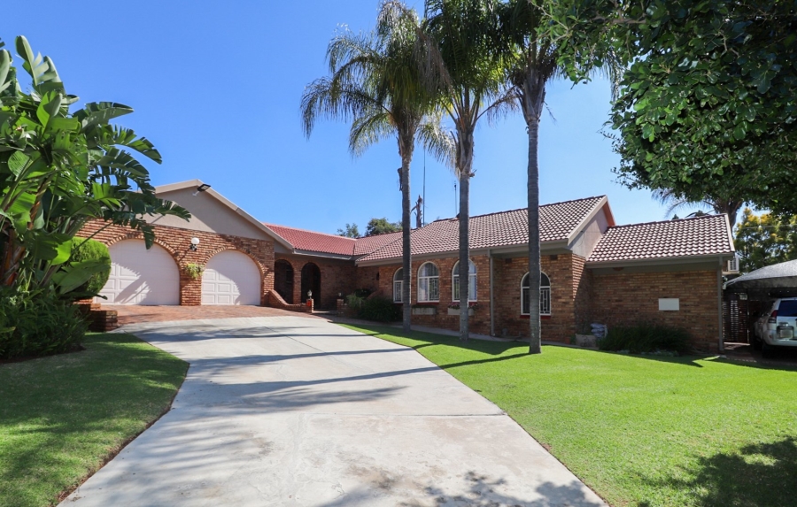 4 Bedroom Property for Sale in Doringkruin North West